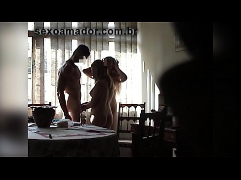 ❤️ Amigos sexuais convidam um homem gigante e uma ménage à trois com ele ❤️ Porno russo em nós pt-br.tuberxxx.ru ﹏